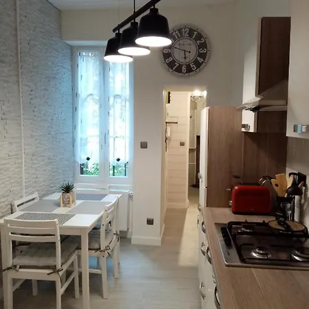 Le Petit Saint Bernard